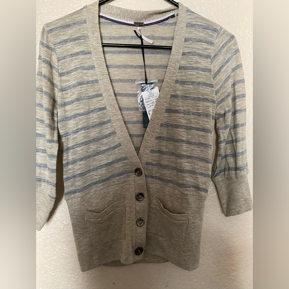 proof Sweaters - Nwot Proof Size Large Botton down V Sweater